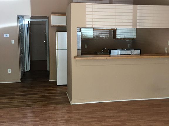2nd image of 2326 Continental Ave