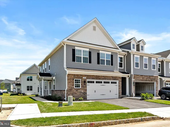 2906 Justin Dr, Princeton Junction, NJ 08550