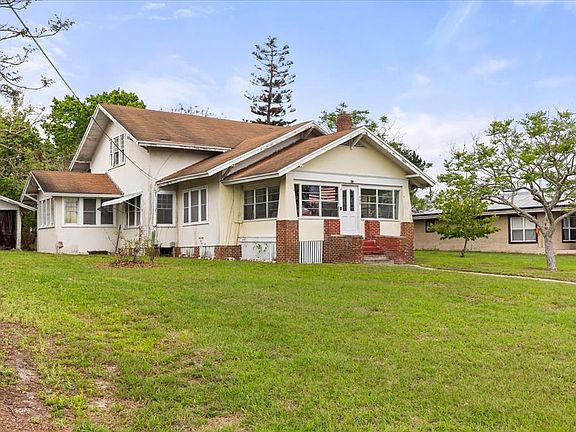 3rd image of 408 MCKAY DRIVE