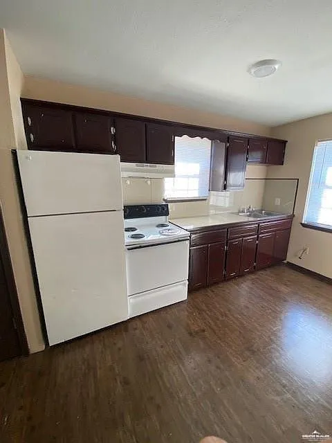 2 bed, 1.0 bath, 6600 sqft, $650 — Photo 4