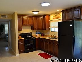 4th image of 133 Ellison Ave