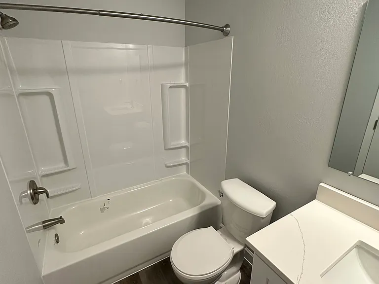 519 Jefferson St #10 — Photo 17