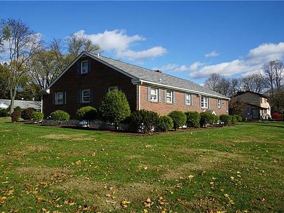 5th image of 241 Moreland Ave
