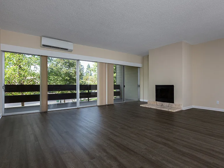 Palo Alto Place — Photo 21