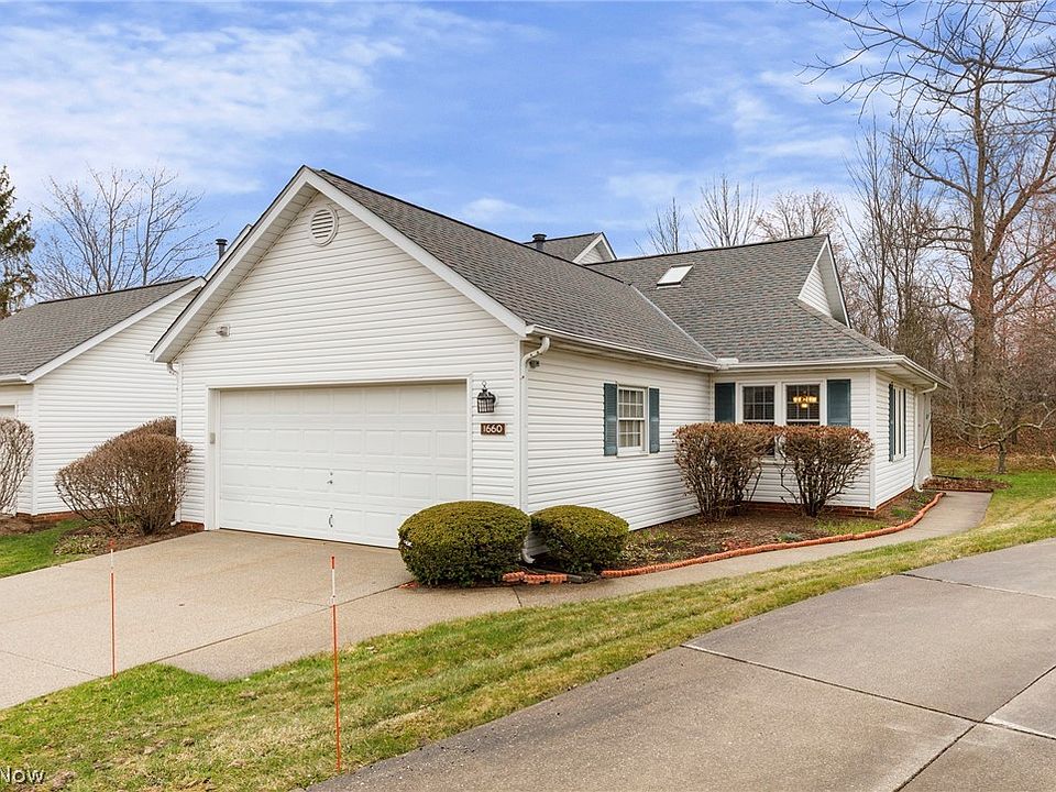 1st image of 1660 Chapman Way