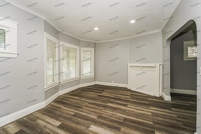 9003 Kempton Ave — Photo 6