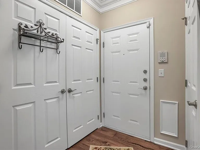 2814 Bennington Dr — Photo 22