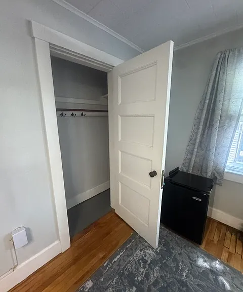 56-58 Cedar St #2 — Photo 4