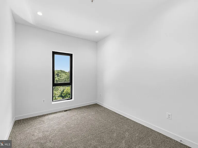 2534 Elvans Rd SE — Photo 39