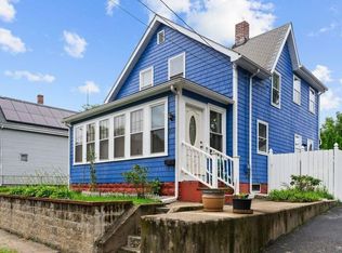 207 Smith St, Cranston, RI 02905