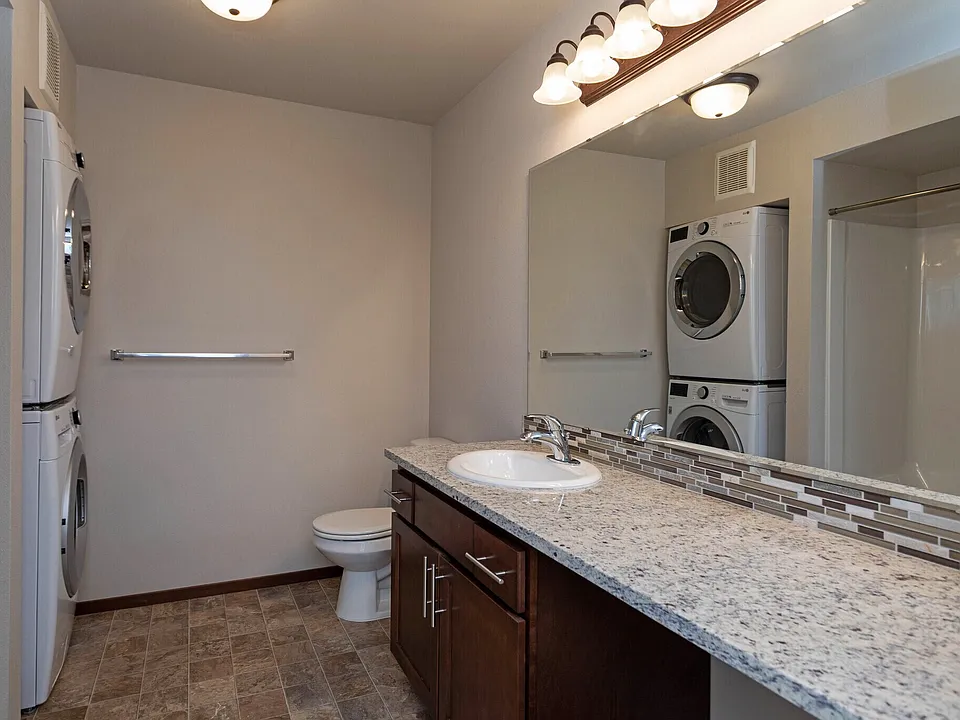 Cambridge Place Bathroom