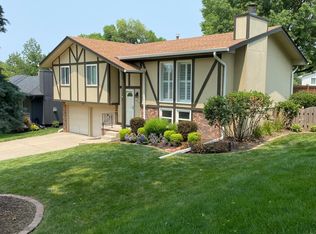 15724 O Cir, Omaha, NE 68135