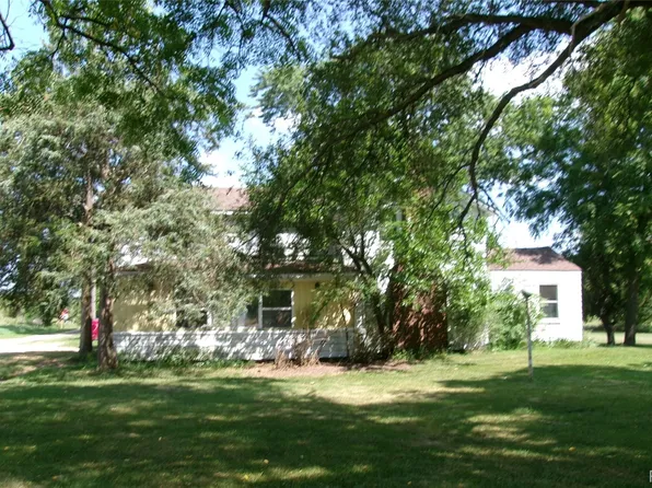 2080 N Milford Rd, Highland, MI 48357