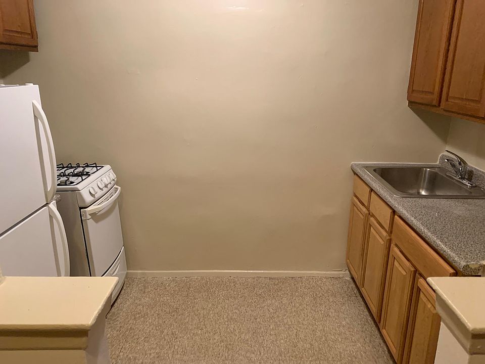 2nd image of 2170 Dr Martin L King Jr Blvd APT 7N
