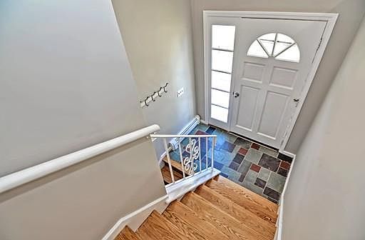 3rd image of 14 Druid Hill Ave E