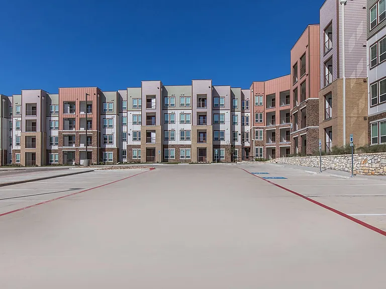 Spring Villas Apartments — Photo 15