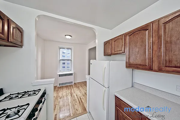Rented by Moda Realty | media 15