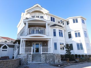 402 20th St S, Brigantine, NJ 08203