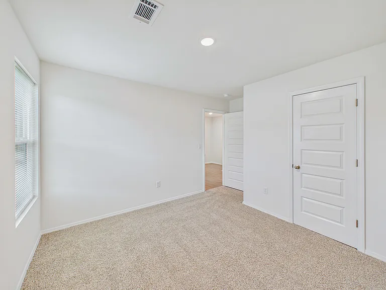 17 Vineyard Dr-14_05262026