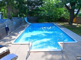 3-07 Dorothy St, Fair Lawn, NJ 07410