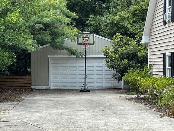 2nd image of 537 Aquarius Dr