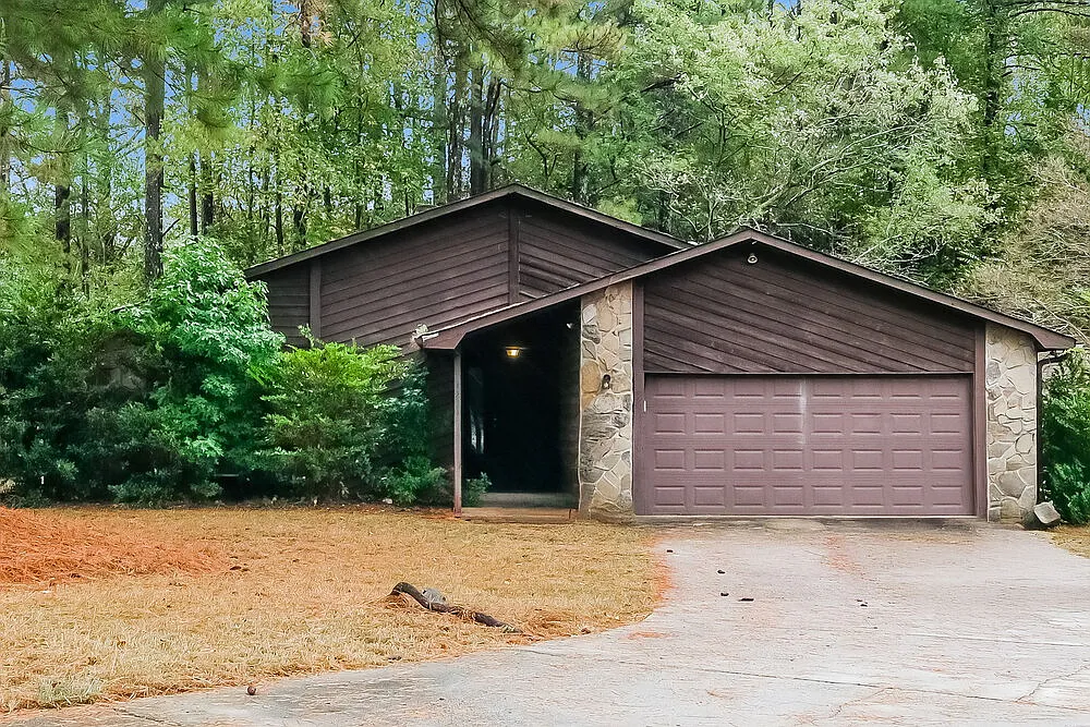 3 bed, 2.0 bath, 1676 sqft, $1,915 — Photo 1