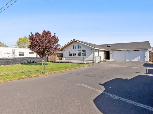440 NW Birch Ln, Madras, OR 97741