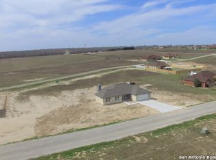 153 Turnberry Dr, La Vernia, TX 78121