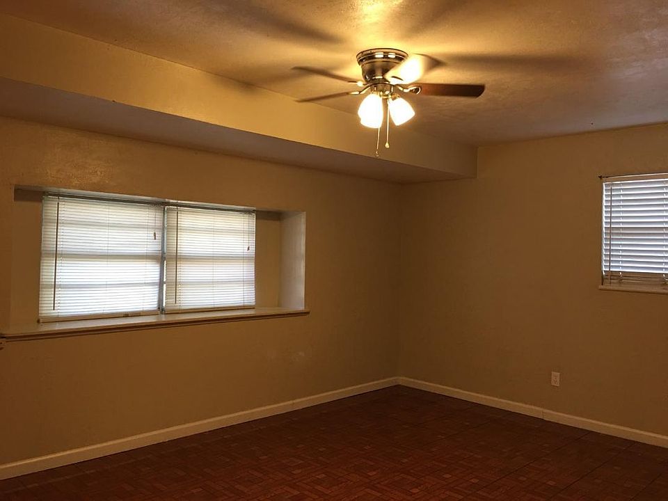 2nd image of 2513 N Adams Ave