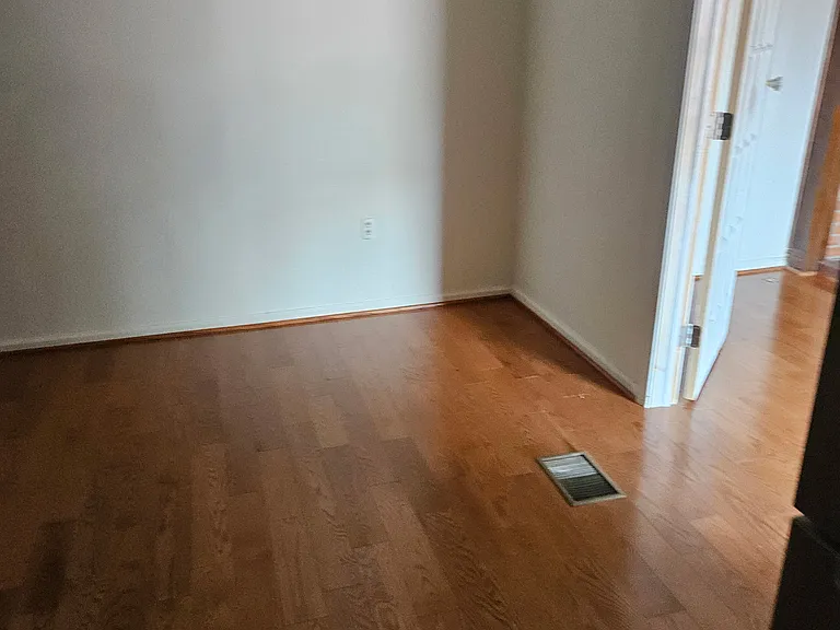 2037 Dewey Dr — Photo 11