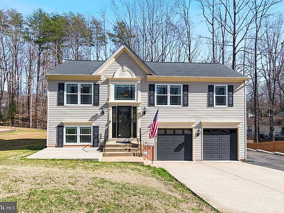 2nd image of 11205 Surry Woods Ct