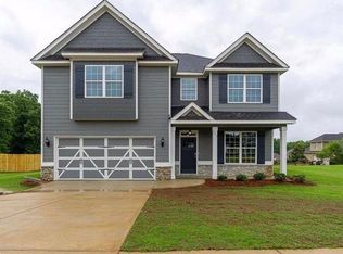 555 Northbrook Dr, Opelika, AL 36801