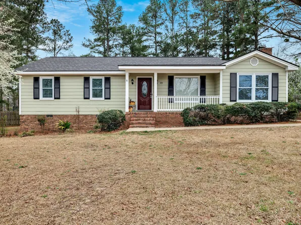 209 Falcon Ct, Clayton, NC 27520