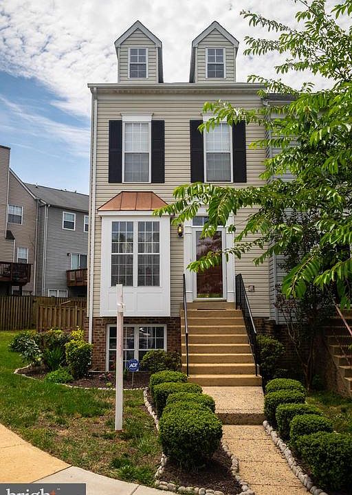 1st image of 16167 Taconic Cir
