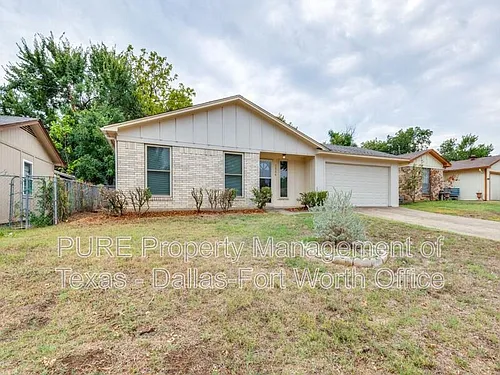 1224 Parkwood Pl Photo 1