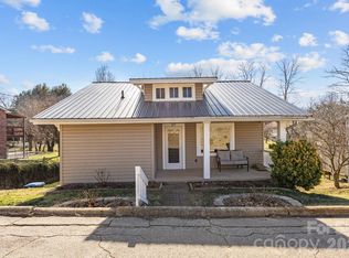 107 Axley St, Canton, NC 28716