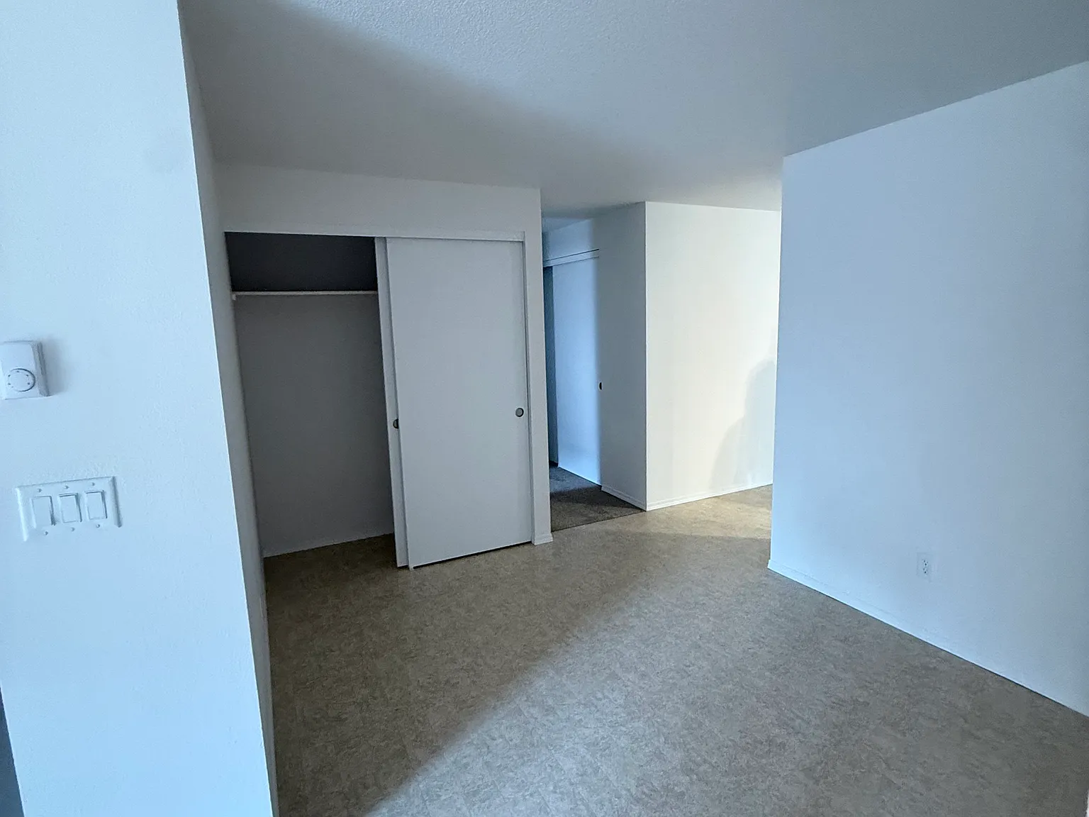 4 bed, 1920 sqft, $3,000 — Photo 4