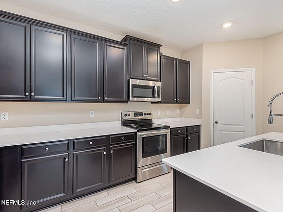 5th image of 7099 LONGLEAF BRANCH Drive