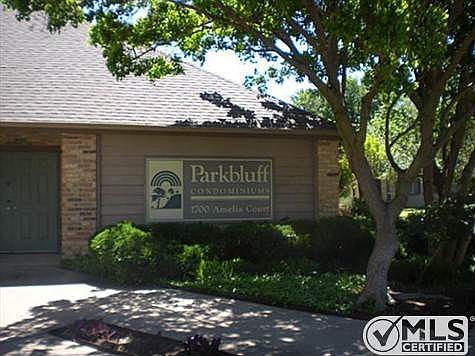 2nd image of 1700 Amelia Ct APT 122