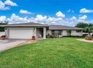 1532 Chatsworth St, Lake Placid, FL 33852