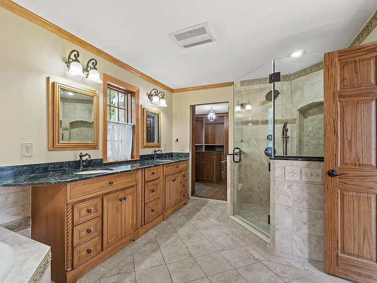 12780 Chatter Brook Dr — Photo 23