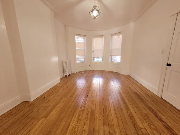 59-24 68th Avenue image 5 of 8