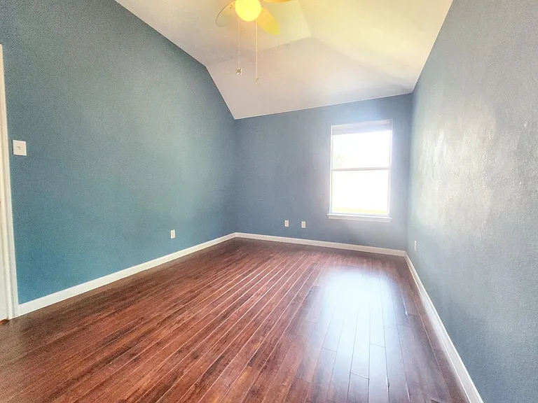 1617 Sunterro — Photo 17