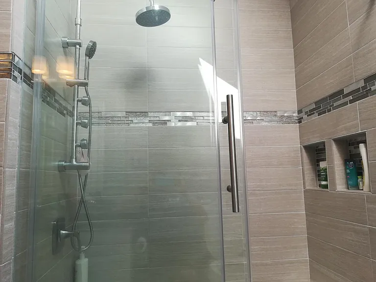 31 Anawan Ave — Photo 12