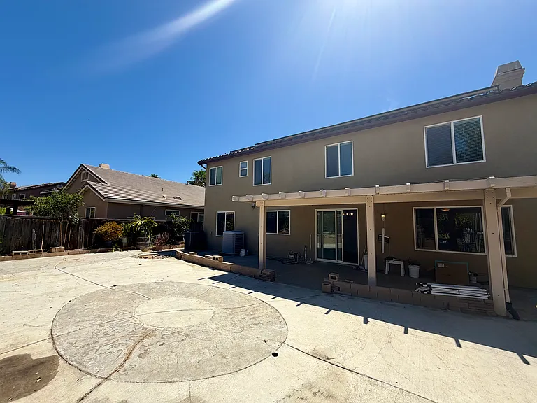 37121 Edgemont Dr — Photo 58