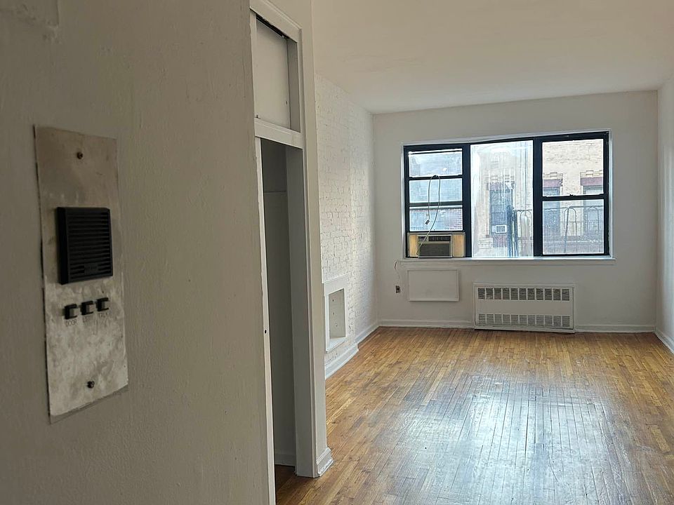 2nd image of 311 E 90th St APT 5B