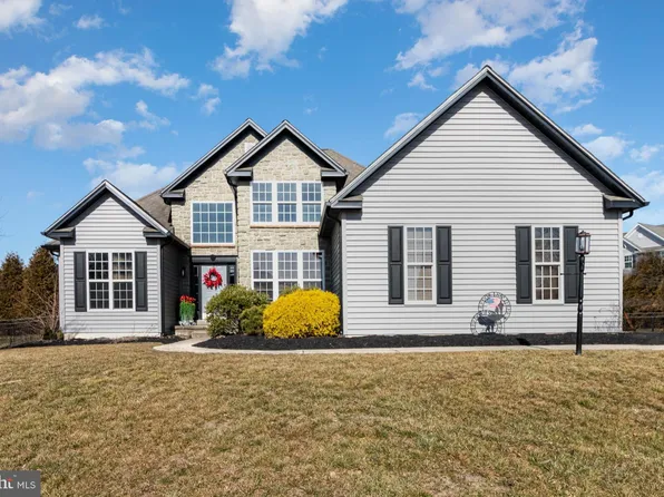 264 Parliament Dr, Annville, PA 17003