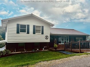 1816 Winding Hill Dr, Sissonville, WV