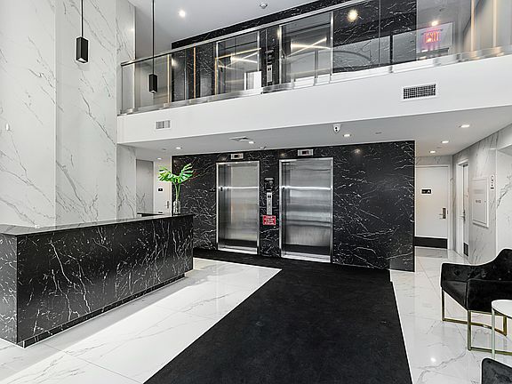 3rd image of 3128 Henry Hudson Pkwy E #202