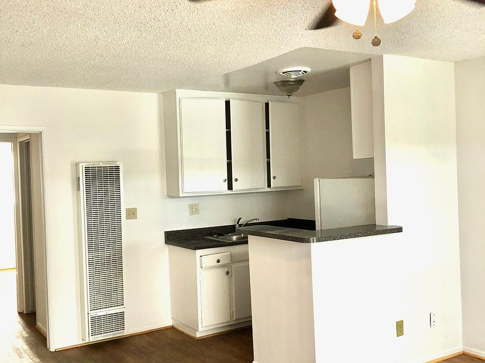 1st image of 12726 Pacific Ave #2